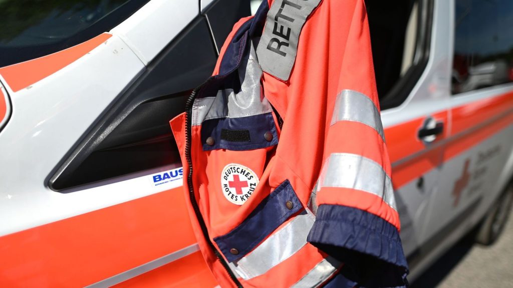 Unfälle: Sieben Menschen bei Unfall mit vier Autos auf B312 verletzt