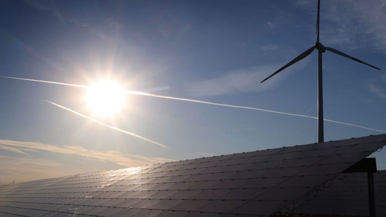 Erneuerbare Energien: Grüne: Staatsregierung erwägt Wortbruch in Energiepolitik