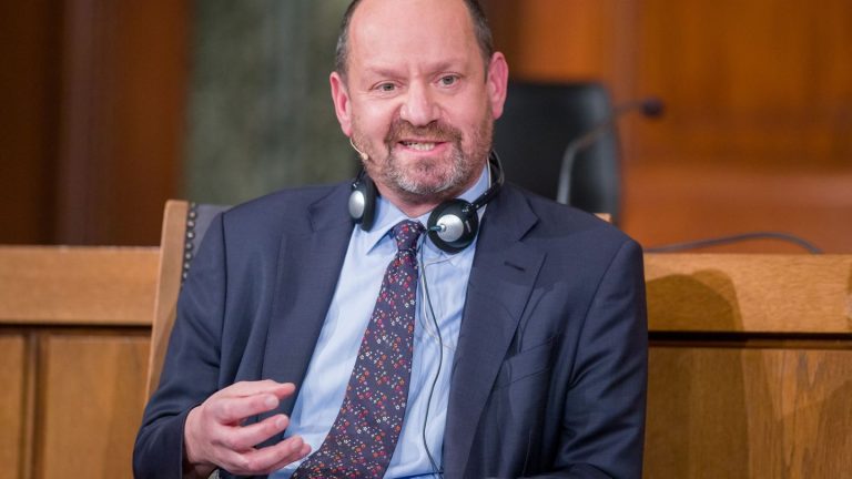 Verleihung am Donnerstag: Remarque-Friedenspreis für Völkerrechts-Experten