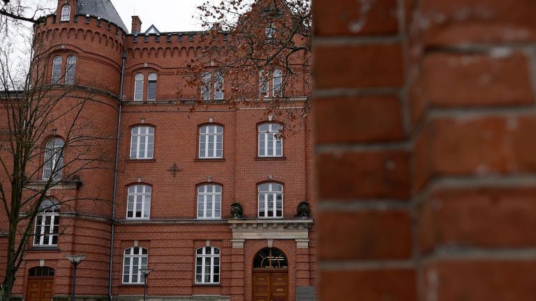 Urteil: Haftstrafe für früheren Pfleger nach Tod von Heimbewohnerin