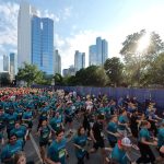 Firmenlauf: Firmenlauf - Zehntausende Läufer joggen durch Frankfurt