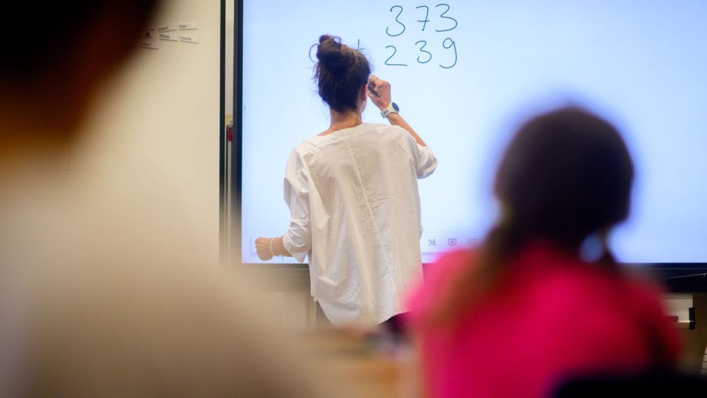 Studie: Unbezahlte Mehrarbeit bei zwei Dritteln der Berliner Lehrer