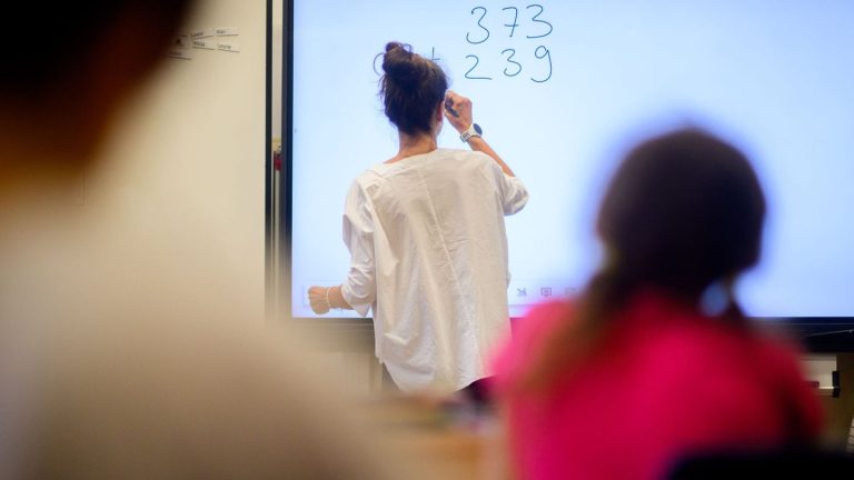 Studie: Unbezahlte Mehrarbeit bei zwei Dritteln der Berliner Lehrer