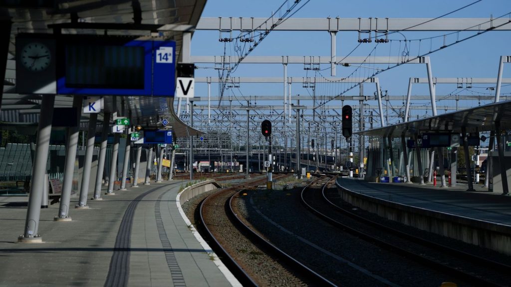 Tarifkonflikt mit Folgen: Streik trifft Bahnverkehr in Niederlanden am Freitag