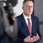 Extremismus: Minister legt Verfassungsschutzbericht vor