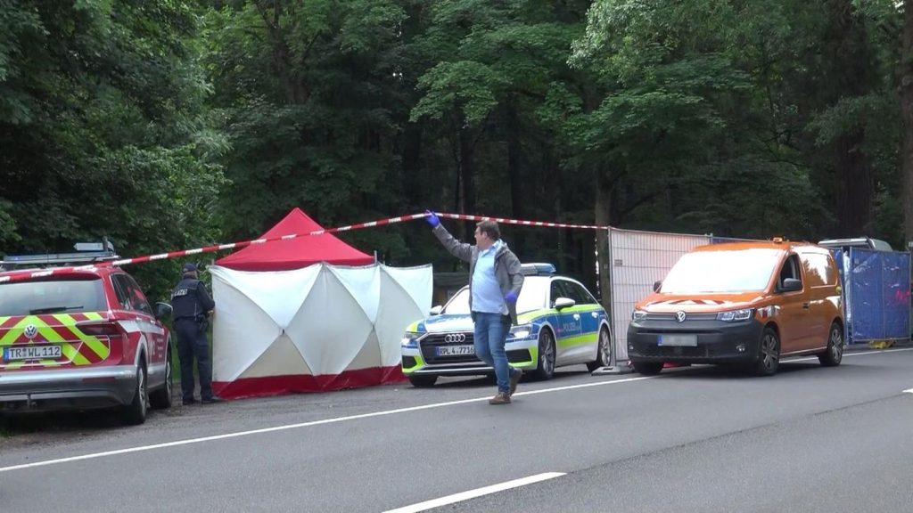 Notfälle: Tote Frau nahe Hermeskeil entdeckt - Tötungsdelikt?