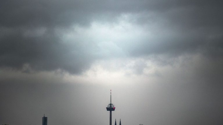 Vorhersage: Raues Pfingstwetter in NRW: Bewölkt, windig und kühl