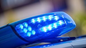 Verkehr: Auto prallt gegen Schulbus