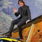 Spektakulärer Stunt: Tom Cruise bricht Weltrekord mit brennendem Fallschirm