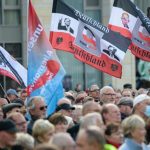 Fremdenfeindliche Attacke auf 16-Jährigen: Pegida-Demonstranten in Dresden angeklagt