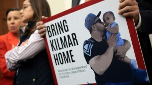 Irrtümlich nach El Salvador abgeschobener Migrant bei Rückkehr in die USA festgenommen