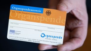 Tag der Organspende: Ministerin Warken: Brauchen viel mehr Organspenden