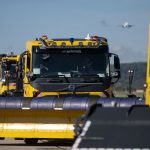 Luftverkehr: Machen selbstfahrende Schneepflüge den Flughafen sicherer?