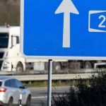 Landkreis Nordwestmecklenburg: Auto prallt auf A20 gegen Wildschutzzaun - drei Verletzte