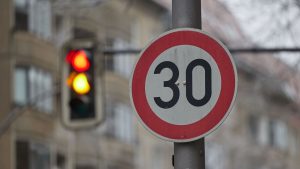 Lärmschutz: Verkehrssenatorin: Einheitliches Konzept mit Tempo-30-Zonen