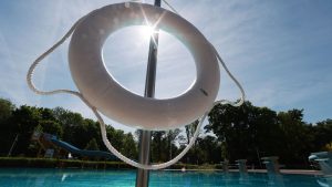 Badbetreiber unter Druck: Umfrage zeigt: Sanierungsstau bei Freibädern wächst