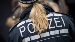 Kriminalität: Bewohnerin überrascht Einbrecher