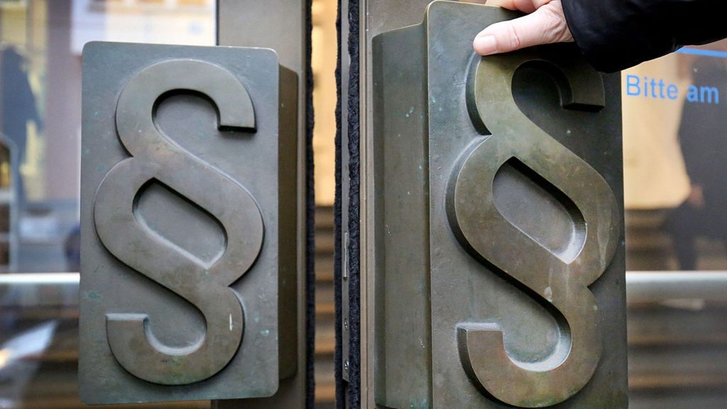 Bürokratieabbau: CSU fordert "Vorschriften-Tüv" für Bayern