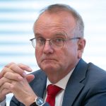 Infrastruktur: Verkehrsminister hält nichts von Tempolimit auf Autobahnen