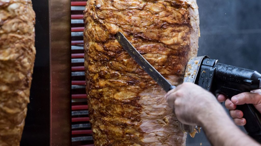 Ergebnis von 1.250 Kontrollen: Ministerium: Jeder dritte Döner in Wahrheit ein Drehspieß