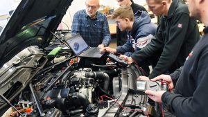 Nachwuchs für das Handwerk: Über 2.200 Ausbildungen im Handwerk für neues Lehrjahr fest