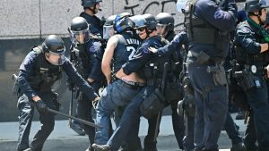 Demokratische Gouverneure unterstützen Kritik an Trumps Entsendung von Nationalgarde nach L.A.