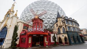 Hinter den Kulissen: Friedhof und Kajakstation - Kurioses im Europa-Park