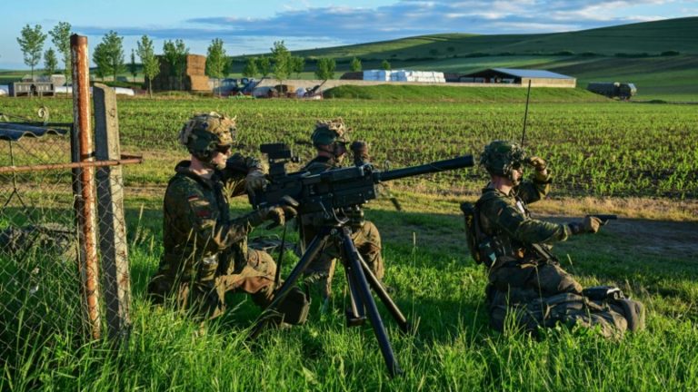 Verteidigungsministerium: Frauenanteil in der Bundeswehr noch nicht hoch genug