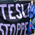 Neuer Wasservertrag: Bündnis protestiert gegen Wasserverbrauch von Tesla