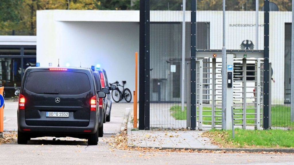 Bundesanwaltschaft: Mutmaßliche Linksextremisten aus Umfeld Lina E. angeklagt
