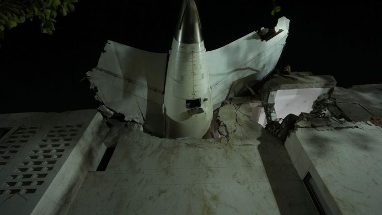 Notfall: Air India: 241 Menschen im Flugzeug bei Absturz getötet