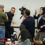 Kalifornischer Senator aus Pressekonferenz von US-Heimatschutzministerin geworfen