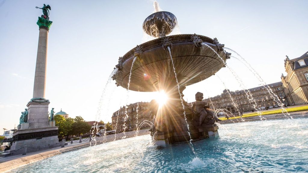 Kurioses: Paar soll Sex auf dem Stuttgarter Schlossplatz gehabt haben