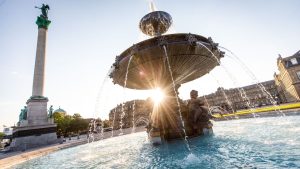 Kurioses: Paar soll Sex auf dem Stuttgarter Schlossplatz gehabt haben