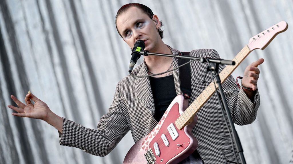 Musik: Band statt Soloprojekt - Drangsal wagt mit Album Neustart