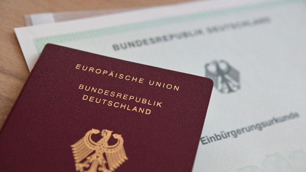 Langer Weg zum deutschen Pass: Kaum "Turbo-Einbürgerungen" in Sachsen-Anhalt