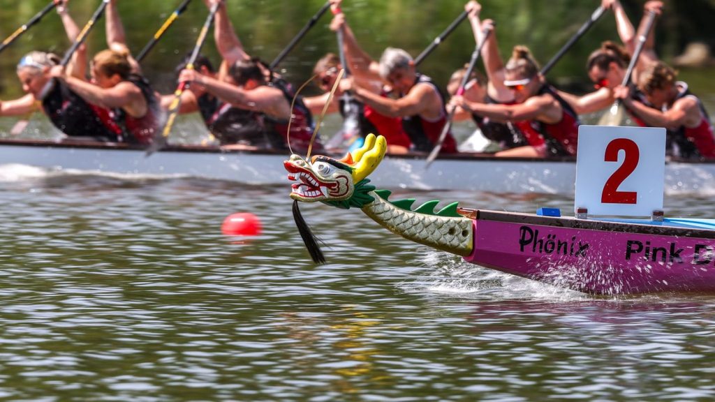 Wassersport: Drachenboote kämpfen in Halle um Meisterschaft