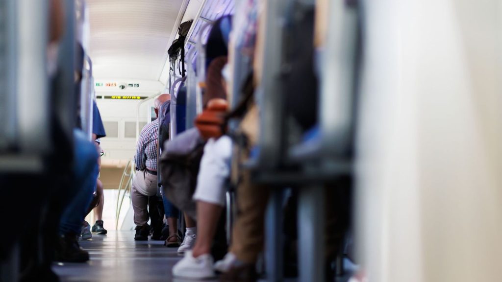Bezahlbare Mobilität: Abschaffung der Familienreservierung: Druck auf Bahn steigt