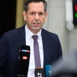 Niedersachsen: Ministerpräsident Lies verletzt Radfahrer mit Autotür