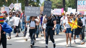 Parade und Proteste: "No King": Zehntausende protestieren landesweit gegen Trump