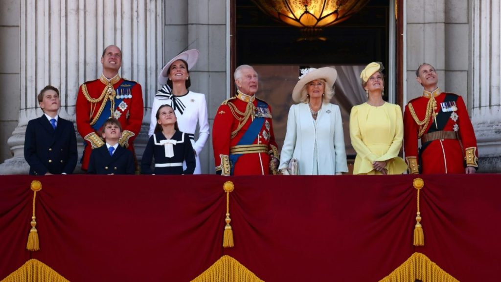 "Trooping the Colour": Geburtstagsparade für britischen König Charles III. in London