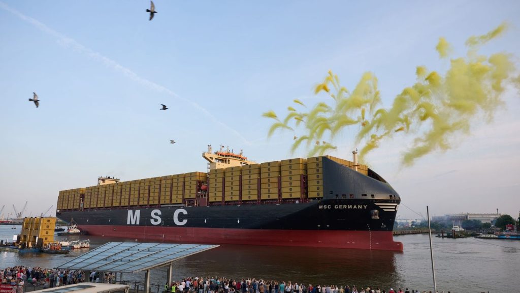 Festival am Hafen: Hafenspektakel bei Taufe der "MSC Germany"