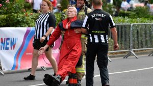 Kämpfende Feuerwehrleute: Härteste Feuerwehrleute im Wettkampf gesucht