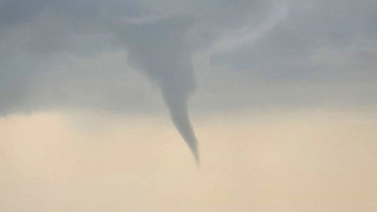 Wetter: Heftige Gewitter und ein Tornado-Verdacht in NRW