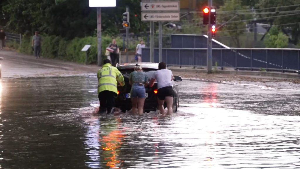 Notfälle: Hunderte Einsätze nach Unwetter im Kreis Paderborn