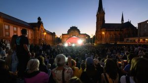 Kulturhauptstadt Europas: "Kosmos"-Festival wegen Unwetterwarnung abgebrochen