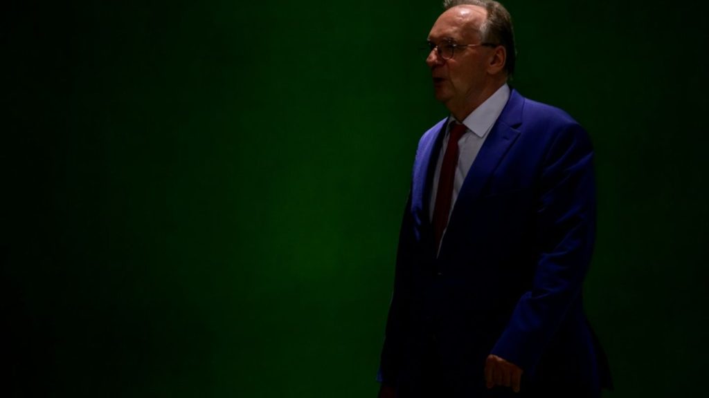 Sachsen-Anhalts Ministerpräsident Haseloff erwägt Wegzug in Fall von AfD-Wahlsieg