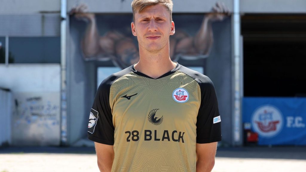 3. Liga: Schlussmann Philipp Klewin bleibt bei Hansa Rostock