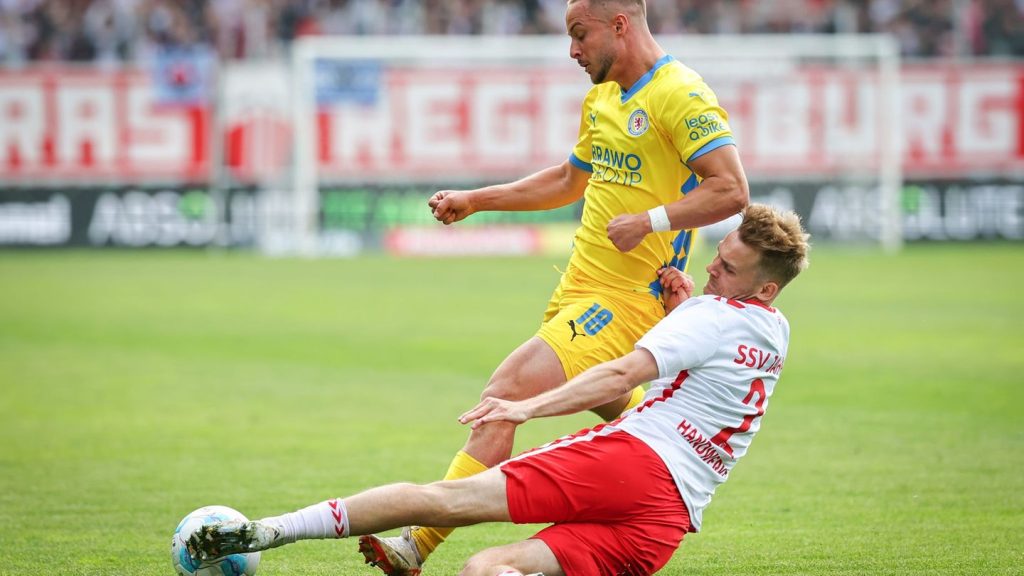 Transfers: Arminia Bielefeld holt Abwehrspieler Handwerker