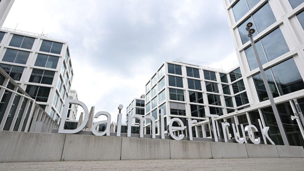 Nutzfahrzeuge: Daimler Truck und Volvo kooperieren bei Software